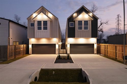 140 E 37th St, Houston, TX, 77018-6530 | Card Image