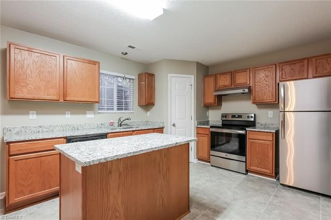 5400 Waterpoint Dr, House other with 3 bedrooms, 2 bathrooms and null parking in Browns Summit NC | Image 6