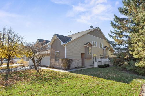 17914 Cobblestone Way, Eden Prairie, MN, 55347-2143 | Card Image