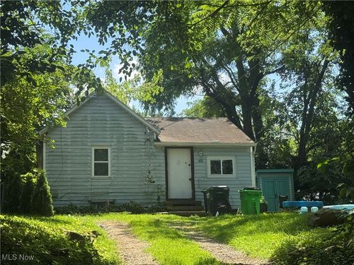 302 Washington Avenue, Barberton, OH, 44203 | Card Image