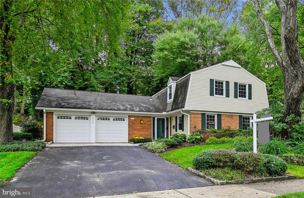 Crofton Pkwy, Crofton, MD 21114
