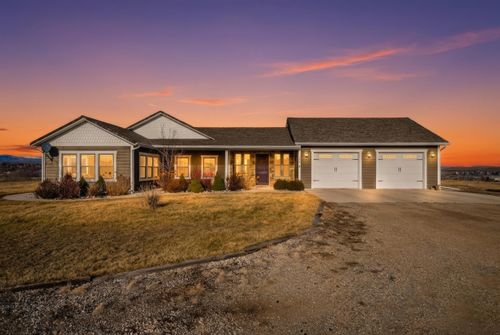 610 Lincoln Dr, Sheridan, WY, 82801-3175 | Card Image