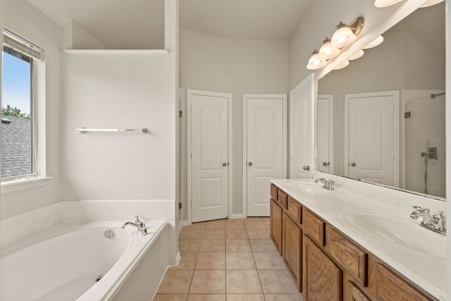 361 Conroe Cir, House other with 3 bedrooms, 3 bathrooms and null parking in Argyle TX | Image 25
