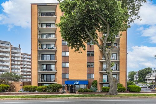 403-295 Lynn Shore Dr, Lynn, MA, 01902-4932 | Card Image