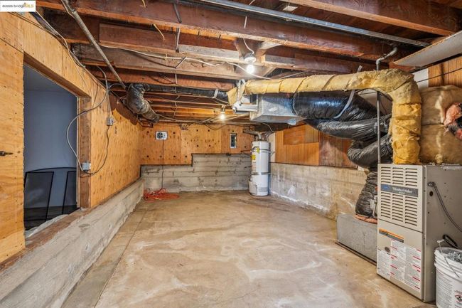 7069 Saroni Dr, House other with 2 bedrooms, 1 bathrooms and null parking in Oakland CA | Image 38