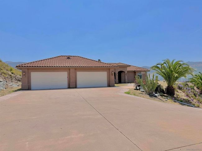 9189 Vista Entrada, House other with 4 bedrooms, 4 bathrooms and 12 parking in Lakeside CA | Image 45