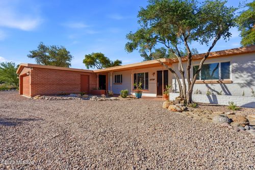 6941 E Baker Street, Tucson, AZ, 85710 | Card Image