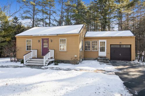 186 Naticook Road, Merrimack, NH, 03054 | Card Image