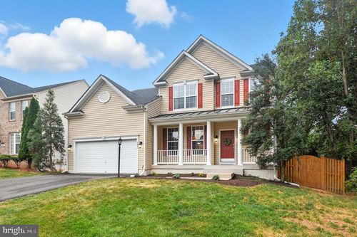 7821 Zeeland Pl, GAINESVILLE, VA, 20155-1989 | Card Image
