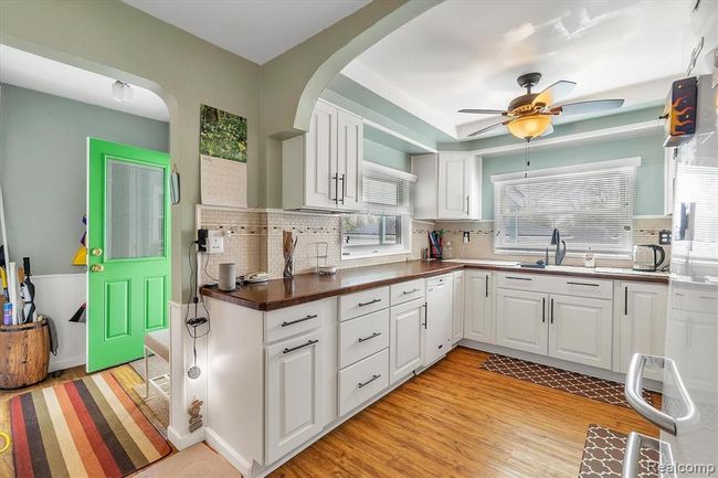 View of newly remodeled kitchen | Image 8