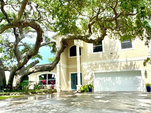 52 Riverview Ln, Cocoa Beach, FL, 32931-2618 | Card Image