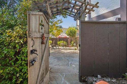 26 Circle Ave, Mill Valley, CA, 94941-5307 | Card Image