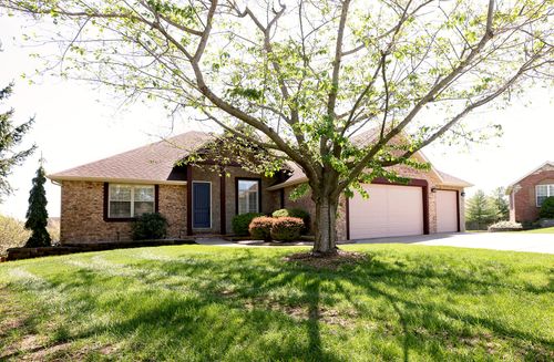 1428 N Cromwell Ct, Springfield, MO, 65802-2560 | Card Image