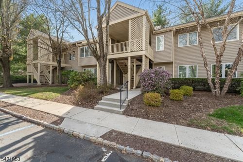 4 Troon Ter, Annandale, NJ, 08801-1601 | Card Image
