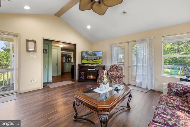 381 Youngs Dr, House other with 2 bedrooms, 2 bathrooms and null parking in FRONT ROYAL VA | Image 9