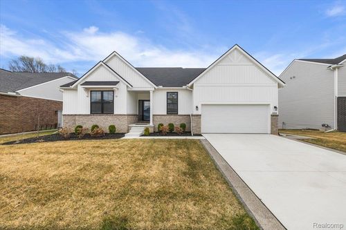 20848 Wexford Dr, Macomb, MI, 48044-2263 | Card Image