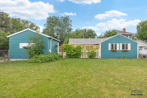 2011 Prairie Ave, Rapid City, SD, 57701-5531 | Card Image