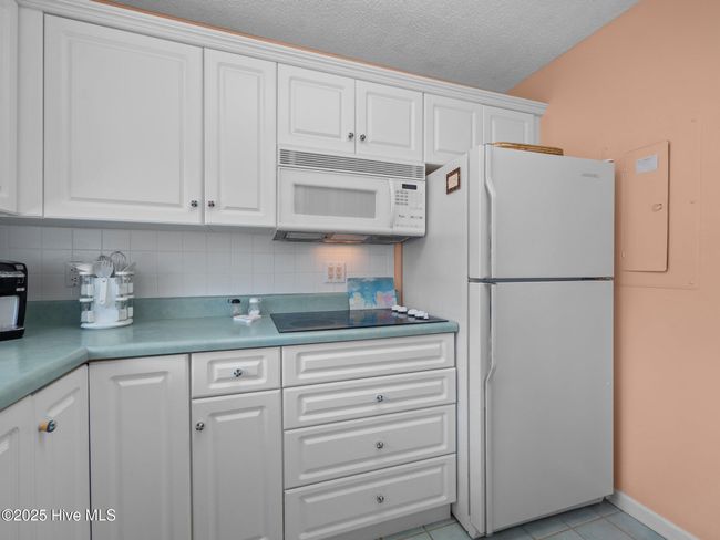 22 - 651 Salter Path Rd, Condo with 3 bedrooms, 3 bathrooms and null parking in Pine Knoll Shores NC | Image 16