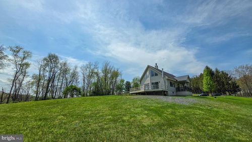 6262 Thoman Dr, Spring Grove, PA, 17362-8955 | Card Image