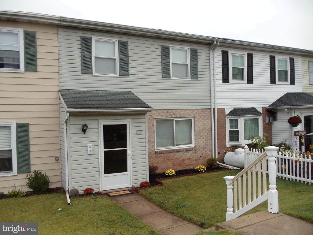 Valley Rd, East Greenville, PA 18041