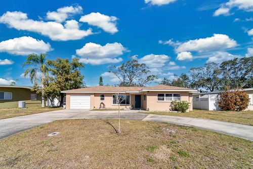 2533 Duncan Dr, Belleair Bluffs, FL, 33770-1904 | Card Image
