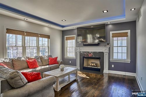 62 Colonial Woods Dr, West Orange, NJ, 07052-1620 | Card Image