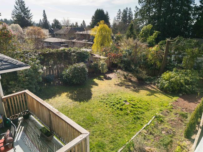 2472 Mathers Avenue, House other with 4 bedrooms, 2 bathrooms and null parking in West Vancouver BC | Image 25