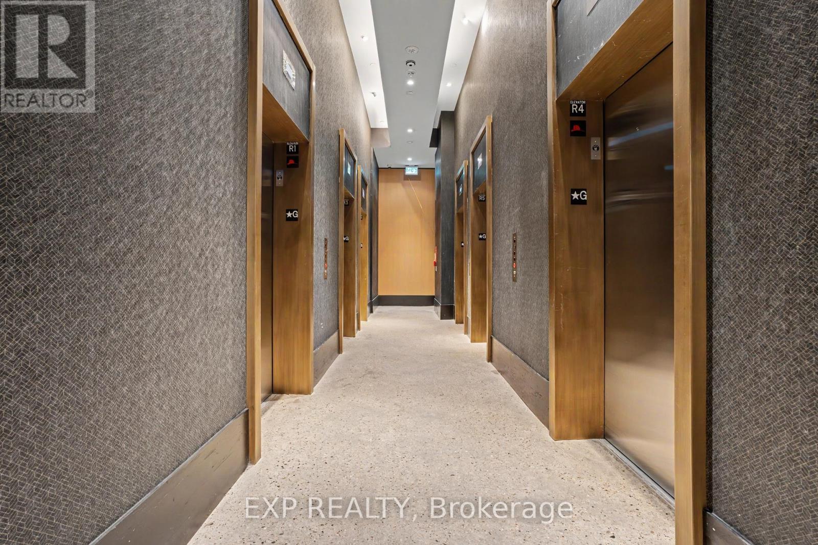 Residential in Vaughan (Concord) 4