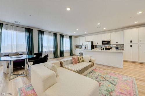 236 Walsh Peak Ave, Henderson, NV, 89015-7677 | Card Image