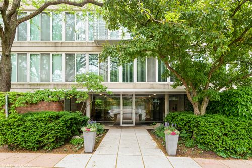 apt-307-2525 Wellington Ct, Evanston, IL, 60201-4982 | Card Image