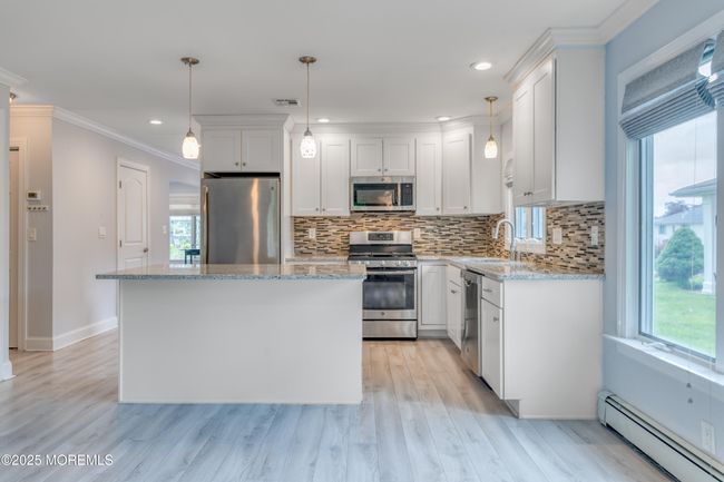 Kitchen | Image 11