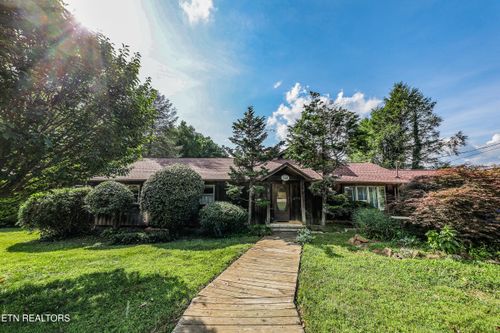 104 Ogden Cir, Oak Ridge, TN, 37830-4050 | Card Image