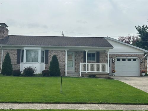 879 Valleyview Dr, Bellevue, OH, 44811-1665 | Card Image