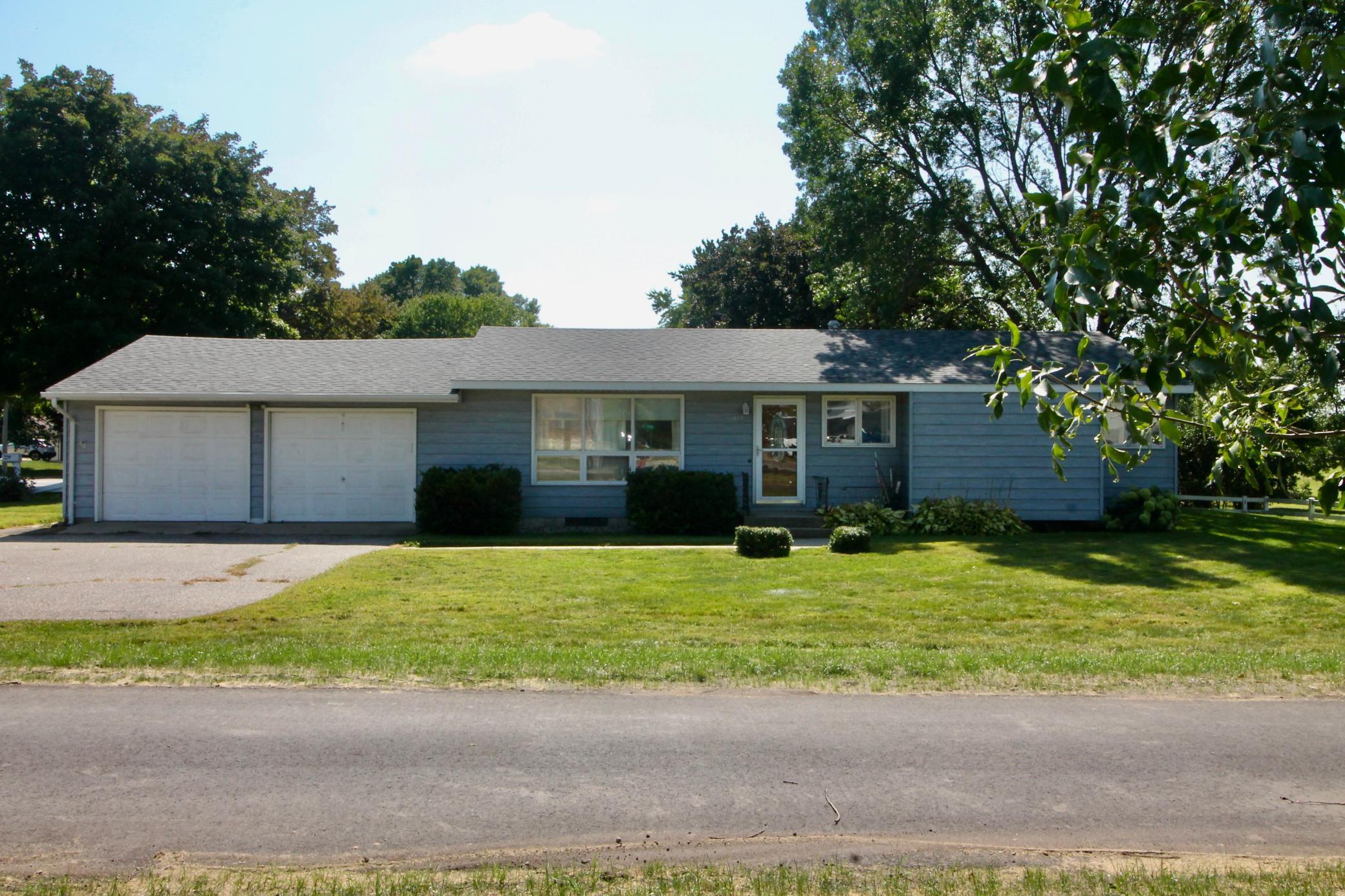 19th Ave, Willmar, MN 56201