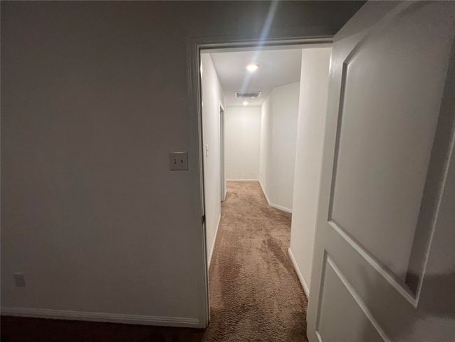 137 Dupont Pass, House other with 4 bedrooms, 4 bathrooms and null parking in Jarrell TX | Image 17