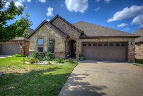 152 Lipan St, Greenville, TX, 75402-2808 | Card Image