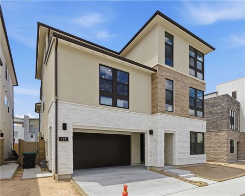 153 Apron, Irvine, CA, 92618 | Card Image