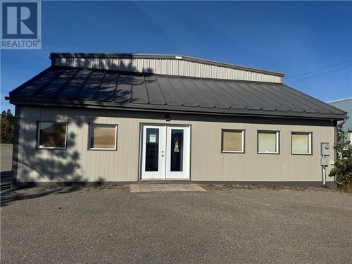 2785 White St, Val Caron, ON, P3N1B2 | Card Image