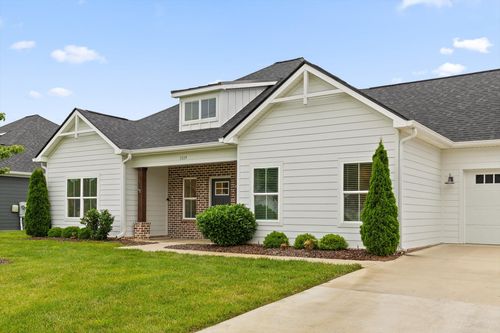 3339 Stone Creek Dr, Chattanooga, TN, 37405-1791 | Card Image