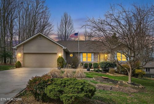 15 Ridge Crest Cir, Crossville, TN, 38558-6478 | Card Image