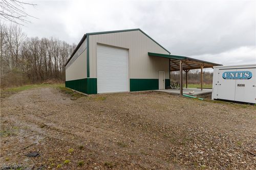 661 Braceville Robinson Rd Nw, Newton Falls, OH, 44444 | Card Image