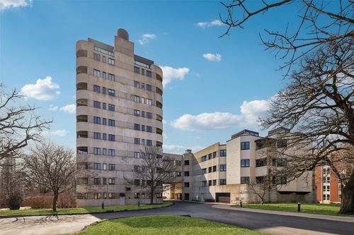 apt-402-3930 Grand Ave, Des Moines, IA, 50312-3522 | Card Image