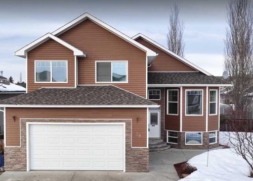 39 Cedar Hts, Whitecourt, AB, T7S0A4 | Card Image