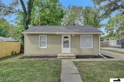 2721 N 38th Street, House other with 2 bedrooms, 1 bathrooms and 1 parking in Lincoln NE | Image 3