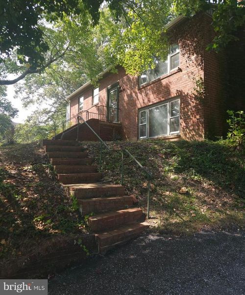 9012 Doris Dr, FORT WASHINGTON, MD, 20744-2413 | Card Image
