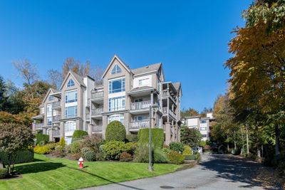 212 - 22233 River Rd, Condo with 2 bedrooms, 2 bathrooms and 1 parking in Maple Ridge BC | Image 1