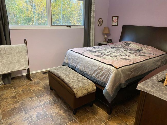5126 49 Th Ave, House other with 4 bedrooms, 2 bathrooms and 6 parking in Wanham AB | Image 17
