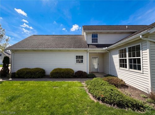8757 Roberts Court, Olmsted Falls, OH, 44138 | Card Image
