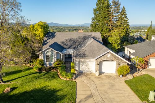3126 Riesling Path, Redding, CA, 96001-1365 | Card Image