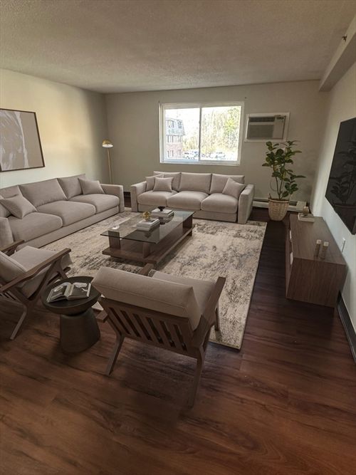 apt-202-688 Boston Post Rd E, Marlborough, MA, 01752-3710 | Card Image